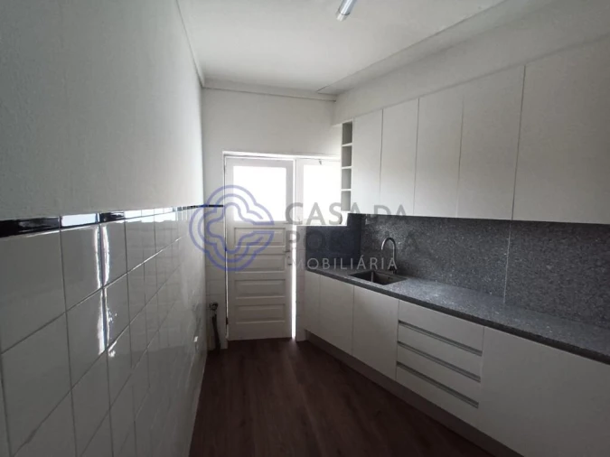 Apartamento T3 para Arrendamento em Paranhos Foto 15