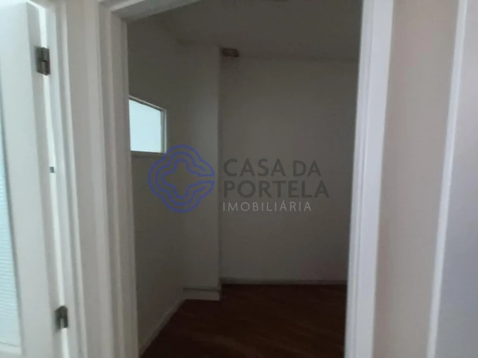 Apartamento T3 para Arrendamento em Paranhos Foto 13