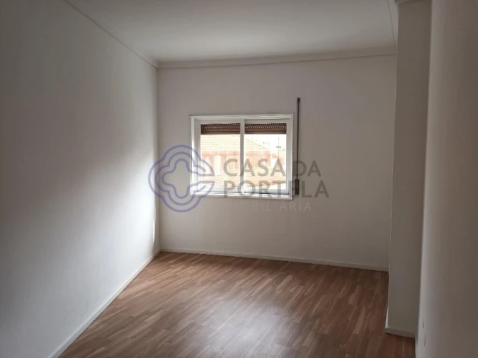 Apartamento T3 para Arrendamento em Paranhos Foto 4