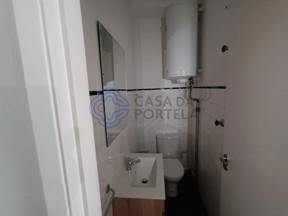 Apartamento T3 para Arrendamento em Paranhos Foto 10