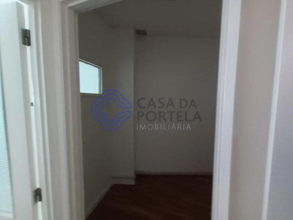 Apartamento T3 para Arrendamento em Paranhos Foto 13