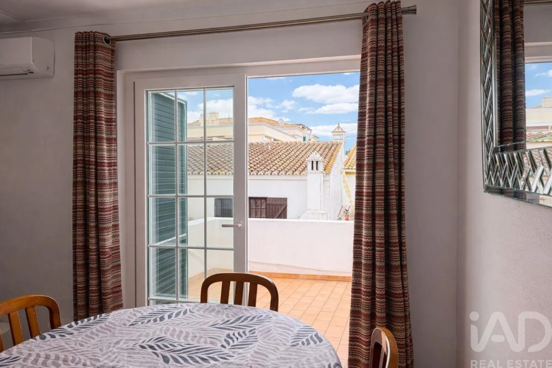 Apartamento T1 para Venda em Guia Foto 18