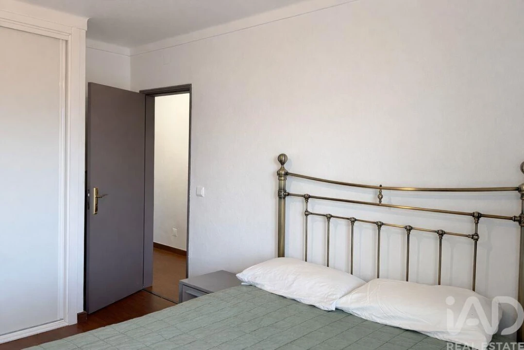 Apartamento T1 para Venda em Guia Foto 10