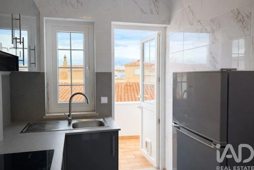 Apartamento T1 para Venda em Guia Foto 6