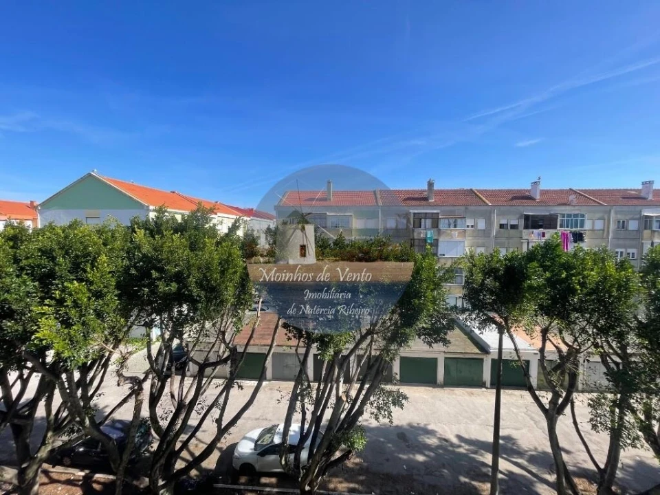 Apartamento T1 para Venda em Barreiro e Lavradio Foto 12