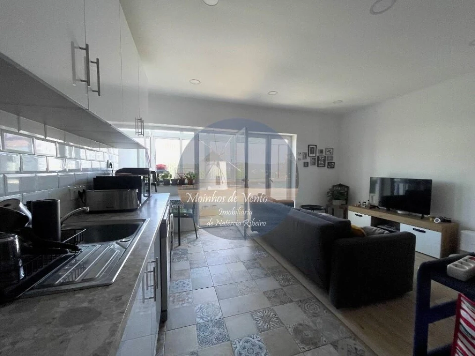 Apartamento T1 para Venda em Barreiro e Lavradio Foto 2