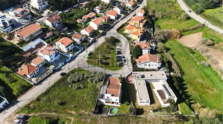 Terreno para Venda em Venda do Pinheiro e Santo Estêvão das Galés Foto 4