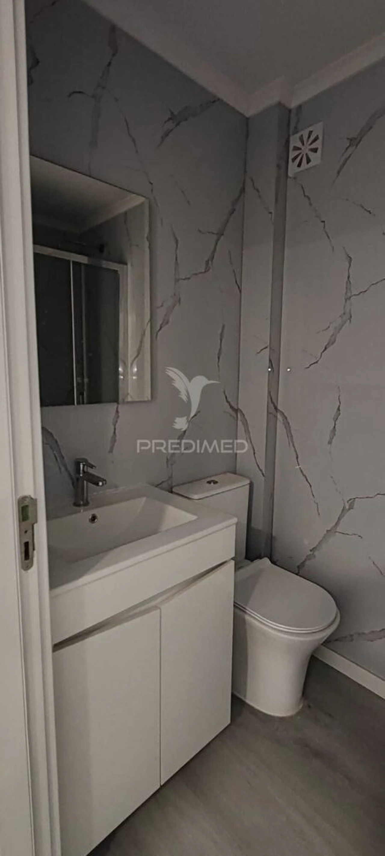 Apartamento T2 para Venda em Benfica Foto 13