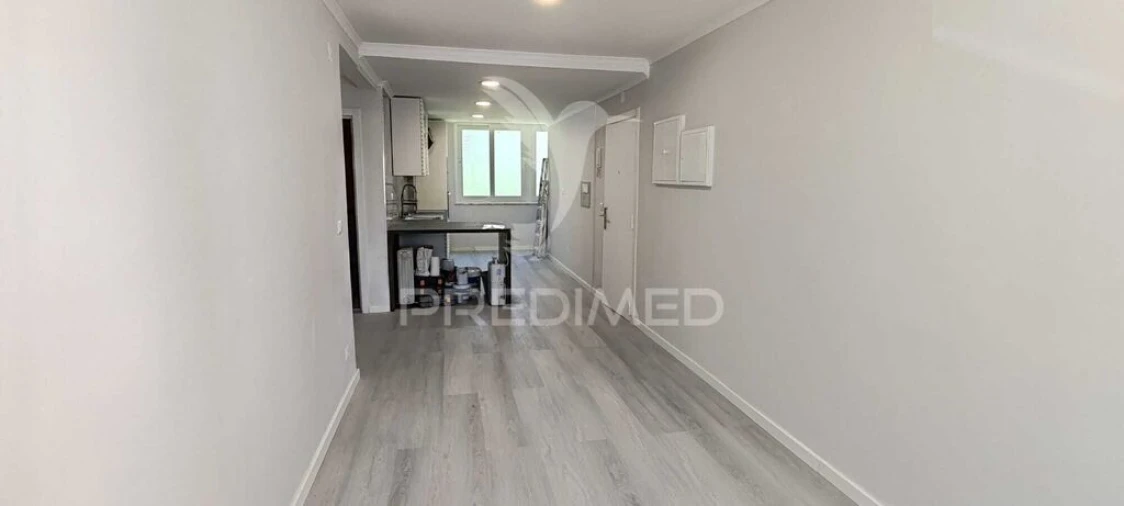 Apartamento T2 para Venda em Benfica Foto 11