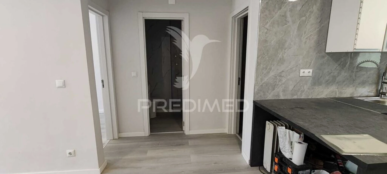 Apartamento T2 para Venda em Benfica Foto 3