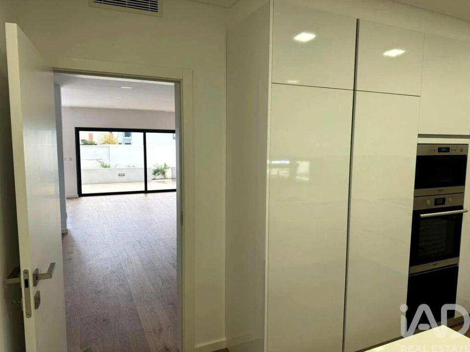 Moradia T4 para Venda em Loures Foto 10