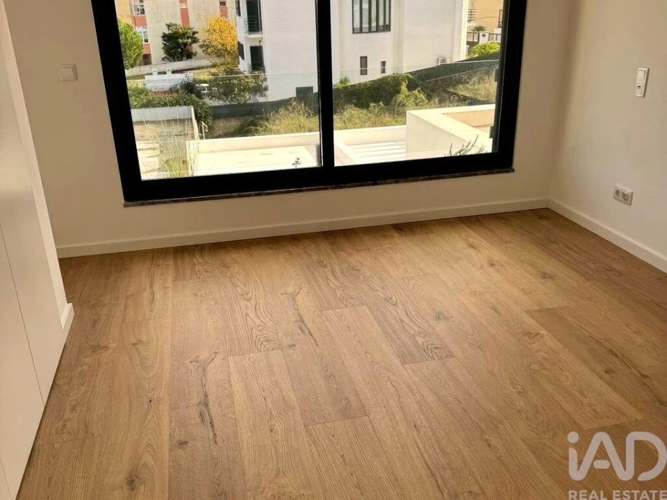 Moradia T4 para Venda em Loures Foto 12