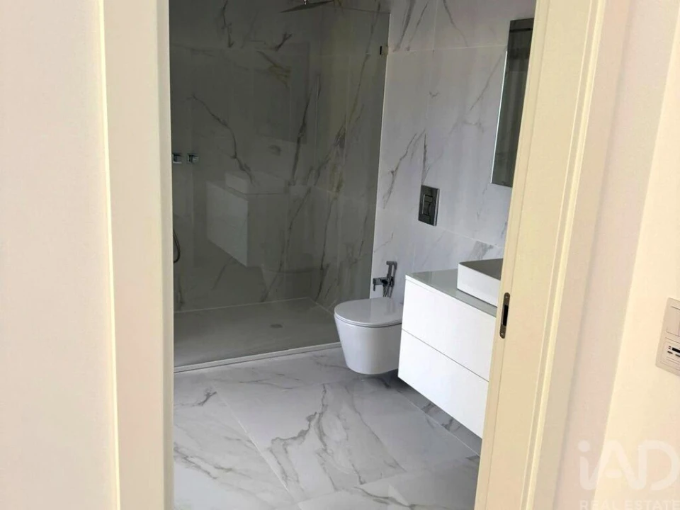 Moradia T4 para Venda em Loures Foto 17