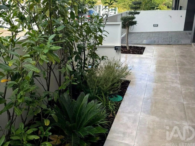 Moradia T4 para Venda em Loures Foto 22