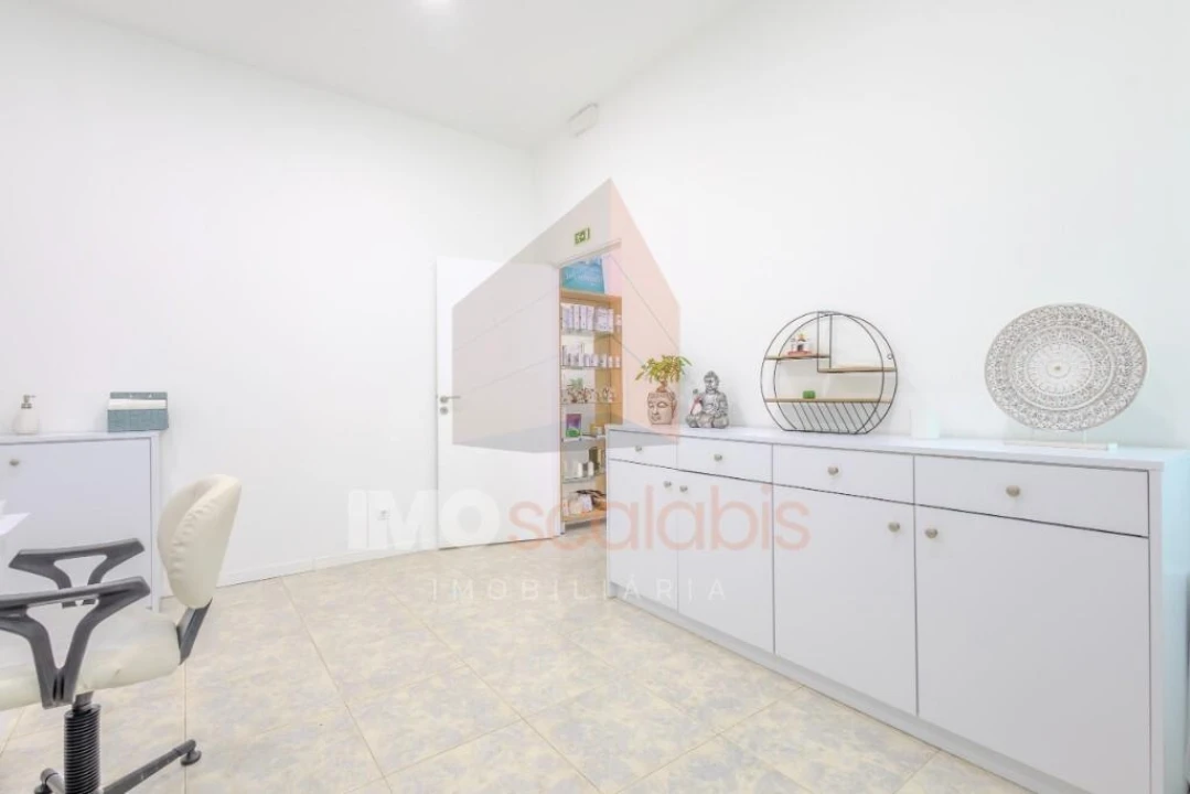 Loja para Venda em Romeira e Várzea Foto 2