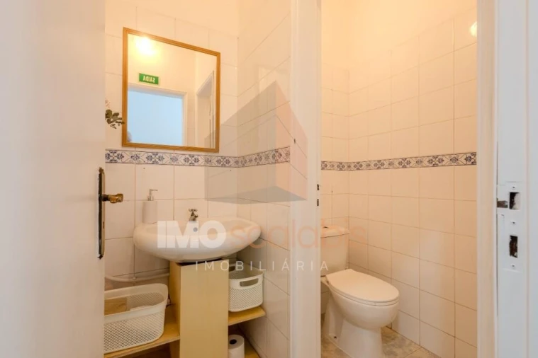 Loja para Venda em Romeira e Várzea Foto 7