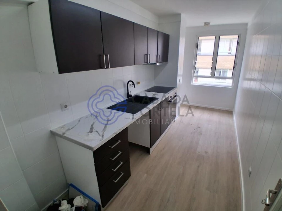 Apartamento T3 para Venda em Baguim do Monte (Rio Tinto) Foto 31