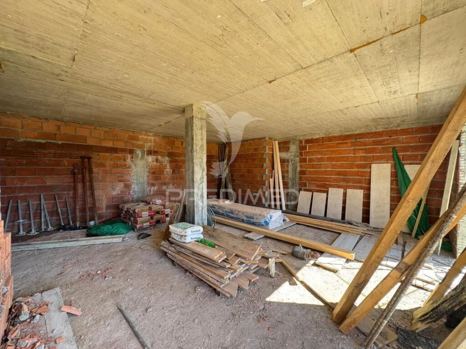 Moradia T3 para Venda em Olalhas Foto 3