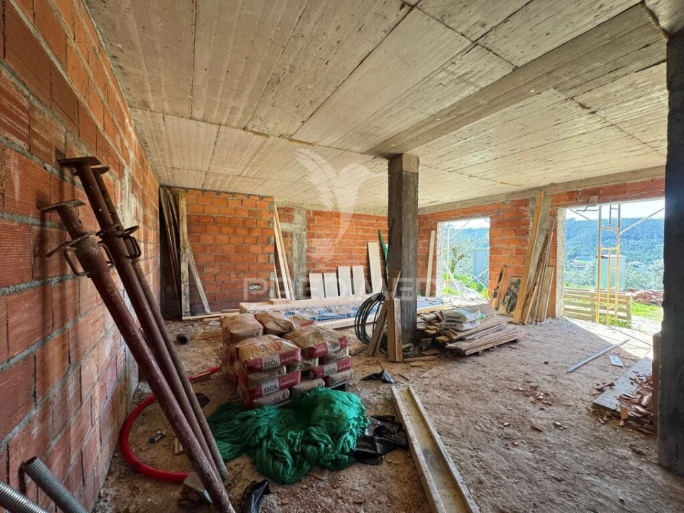 Moradia T3 para Venda em Olalhas Foto 5