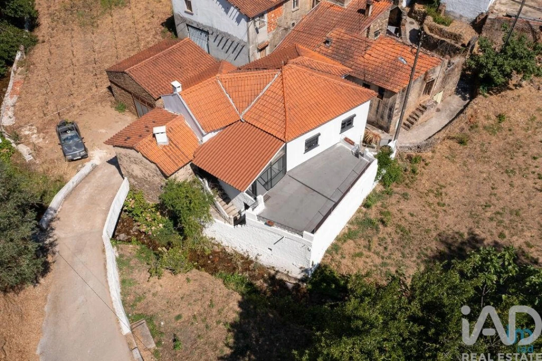 Moradia T3 para Venda em Penacova Foto 6