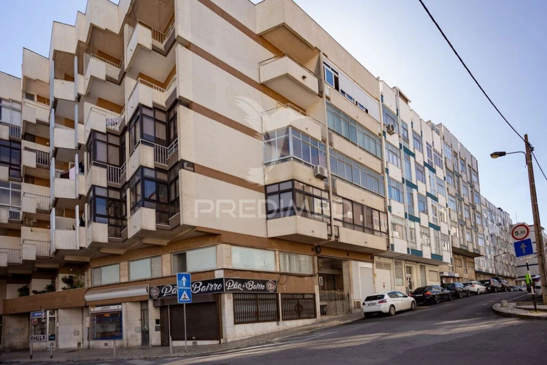 Apartamento T3 para Venda em Laranjeiro e Feijó Foto 14