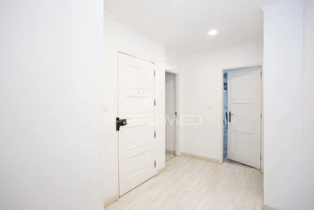 Apartamento T3 para Venda em Laranjeiro e Feijó Foto 7