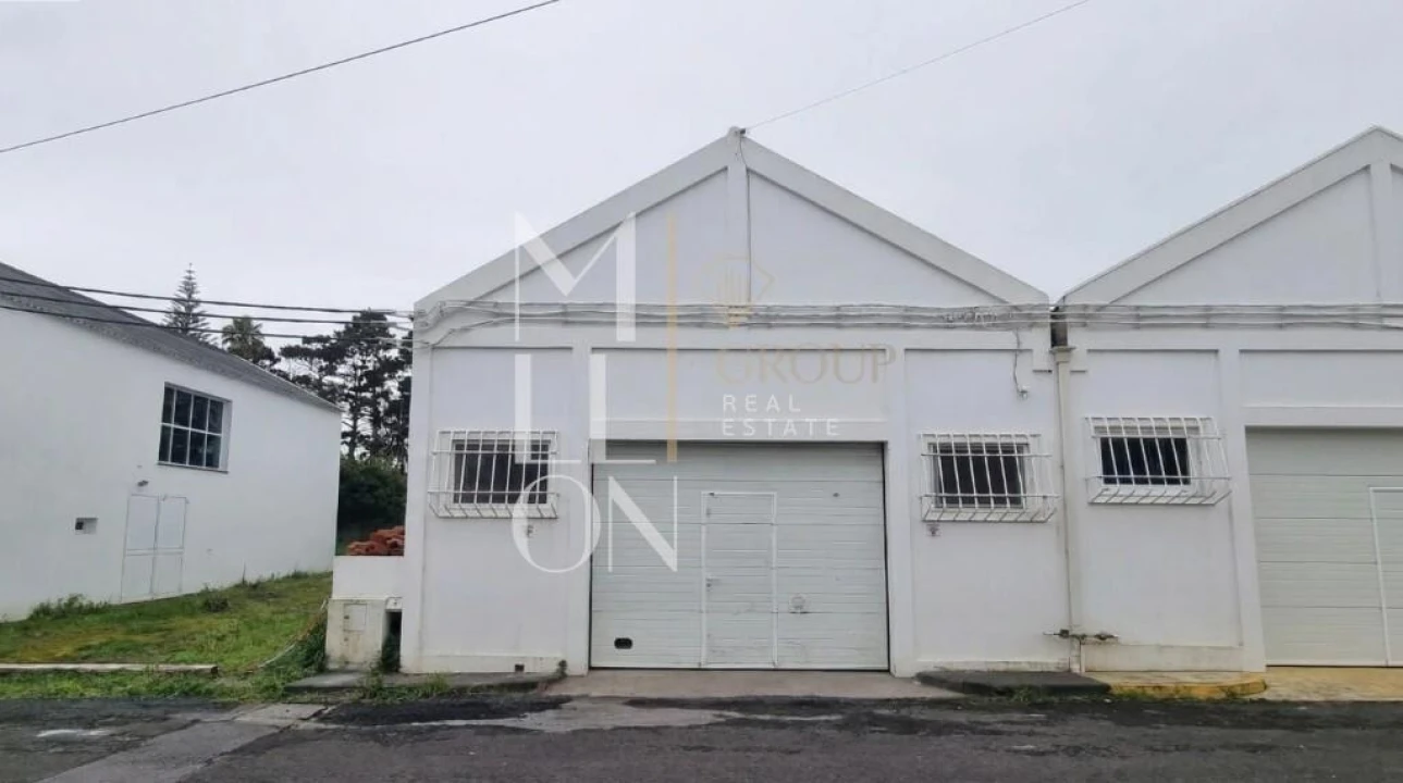 Armazém para Venda em Feteira Foto 1