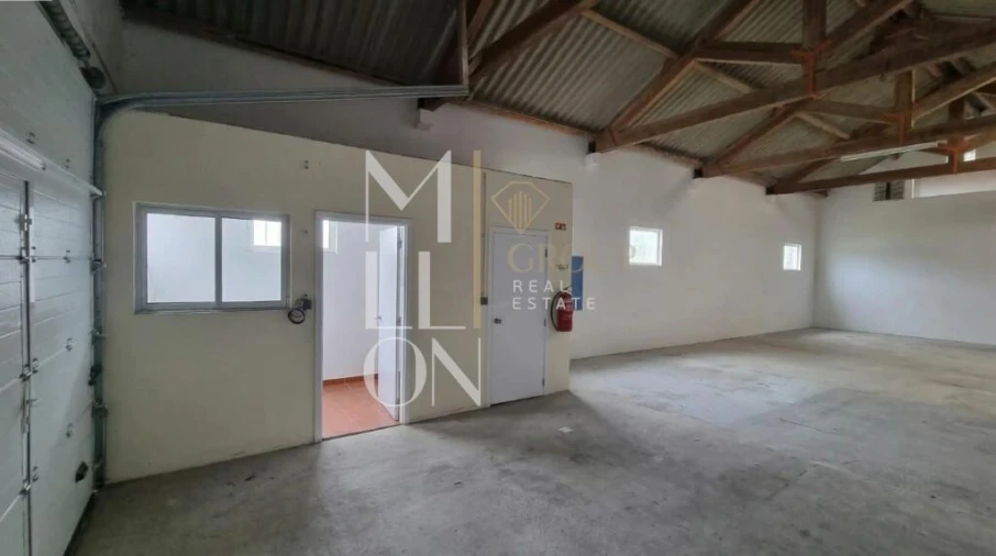 Armazém para Venda em Feteira Foto 4