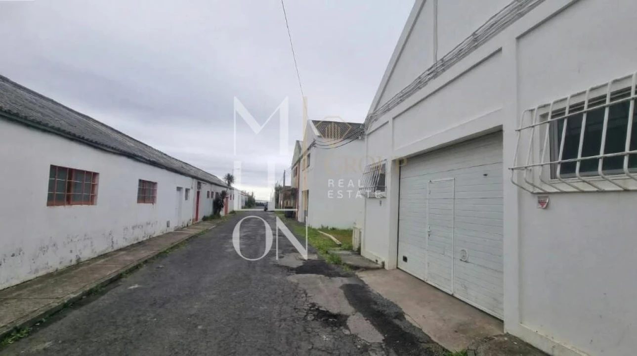 Armazém para Venda em Feteira Foto 9