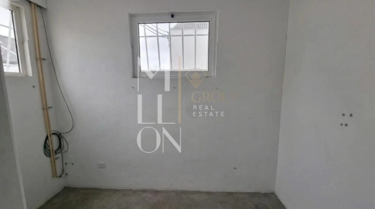 Armazém para Venda em Feteira Foto 5