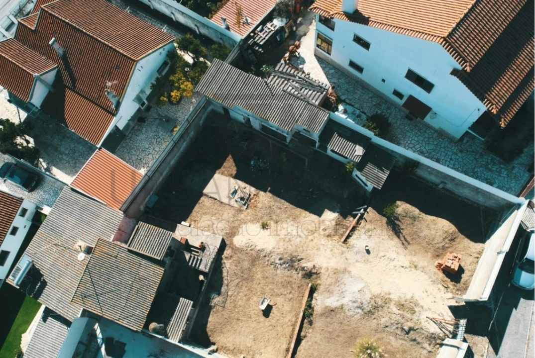Terreno para Venda em Venda do Pinheiro e Santo Estêvão das Galés Foto 6