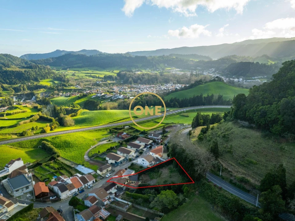 Moradia T3 para Venda em Furnas Foto 2