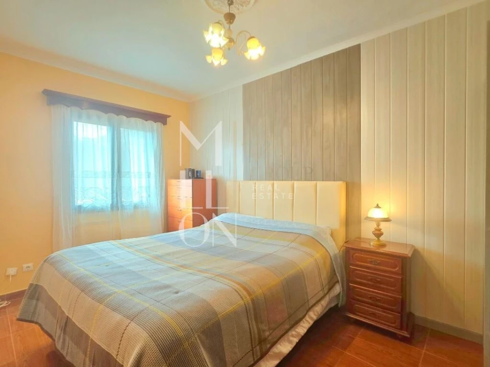 Moradia T5 para Venda em Estreito de Camara de Lobos Foto 28