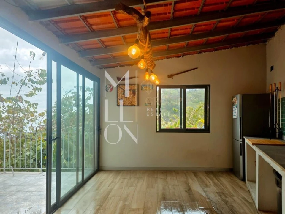 Moradia T5 para Venda em Estreito de Camara de Lobos Foto 36