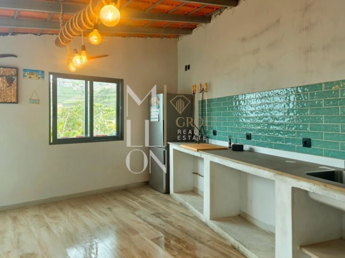 Moradia T5 para Venda em Estreito de Camara de Lobos Foto 37