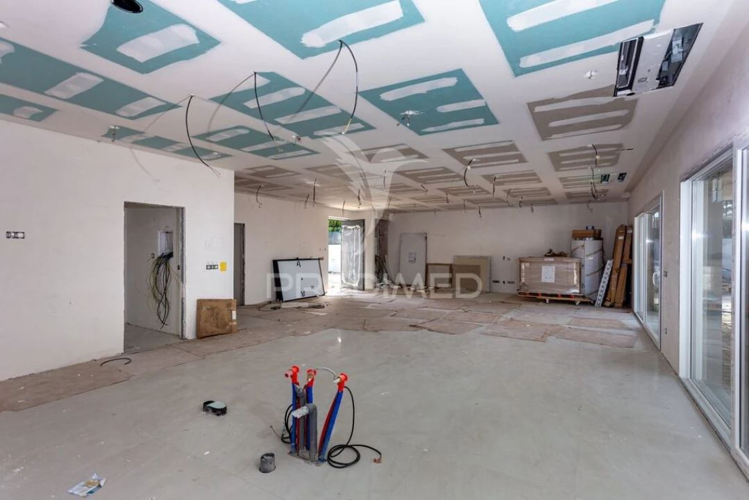 Moradia T3 para Venda em Corroios Foto 3