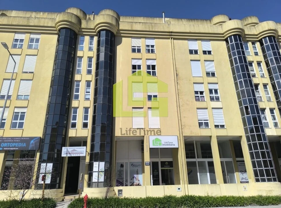 Apartamento T3 para Venda em Condeixa-A-Velha e Condeixa-A-Nova Foto 1