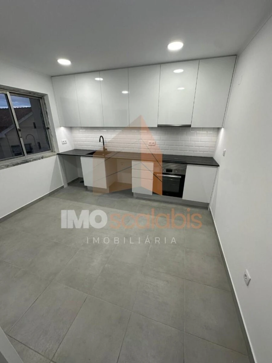 Apartamento T3 para Venda em Romeira e Várzea Foto 15