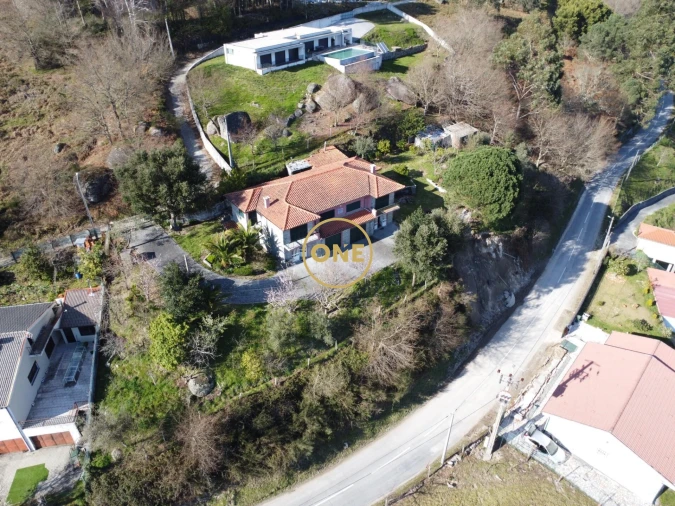 Moradia T3 para Venda em Carvalheira Foto 3