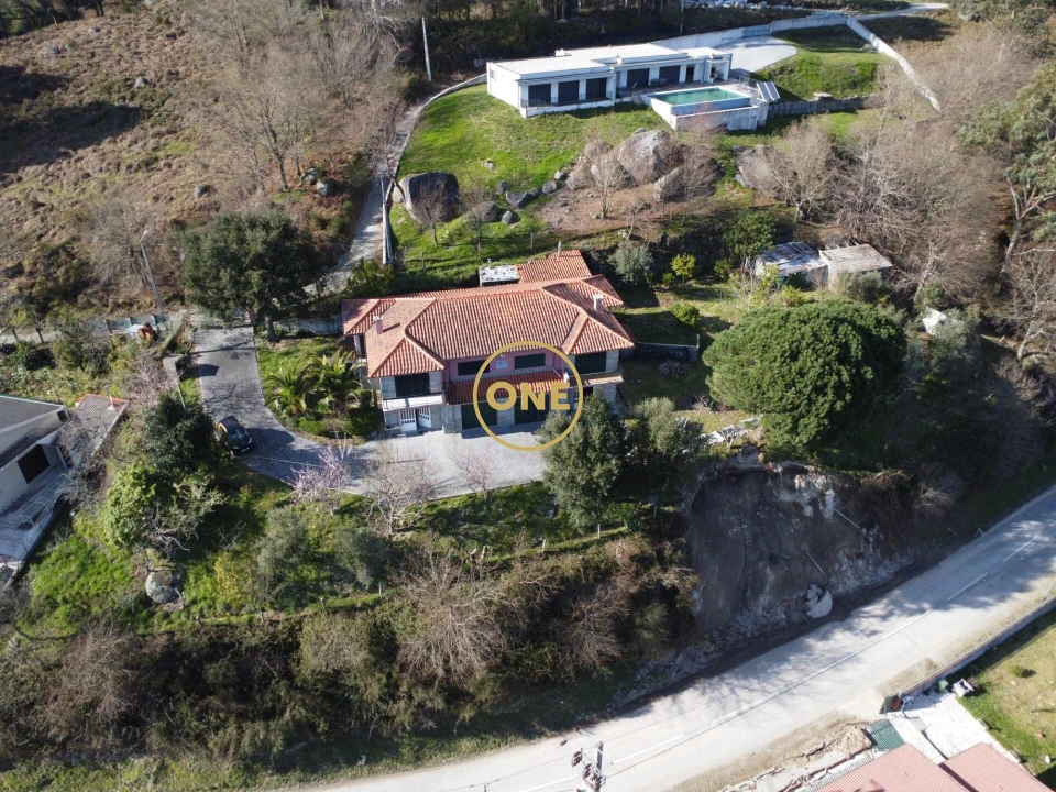 Moradia T3 para Venda em Carvalheira Foto 6