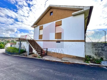 Moradia T3 para Venda em Cabanelas