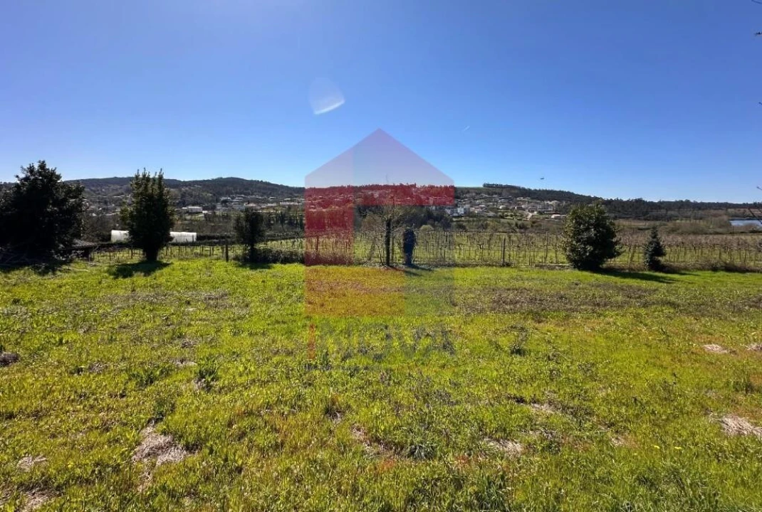 Moradia T3 para Venda em Cabanelas Foto 33