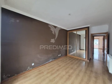 Apartamento T2 para Venda em Laranjeiro e Feijó