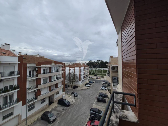 Apartamento T2 para Venda em Laranjeiro e Feijó Foto 3