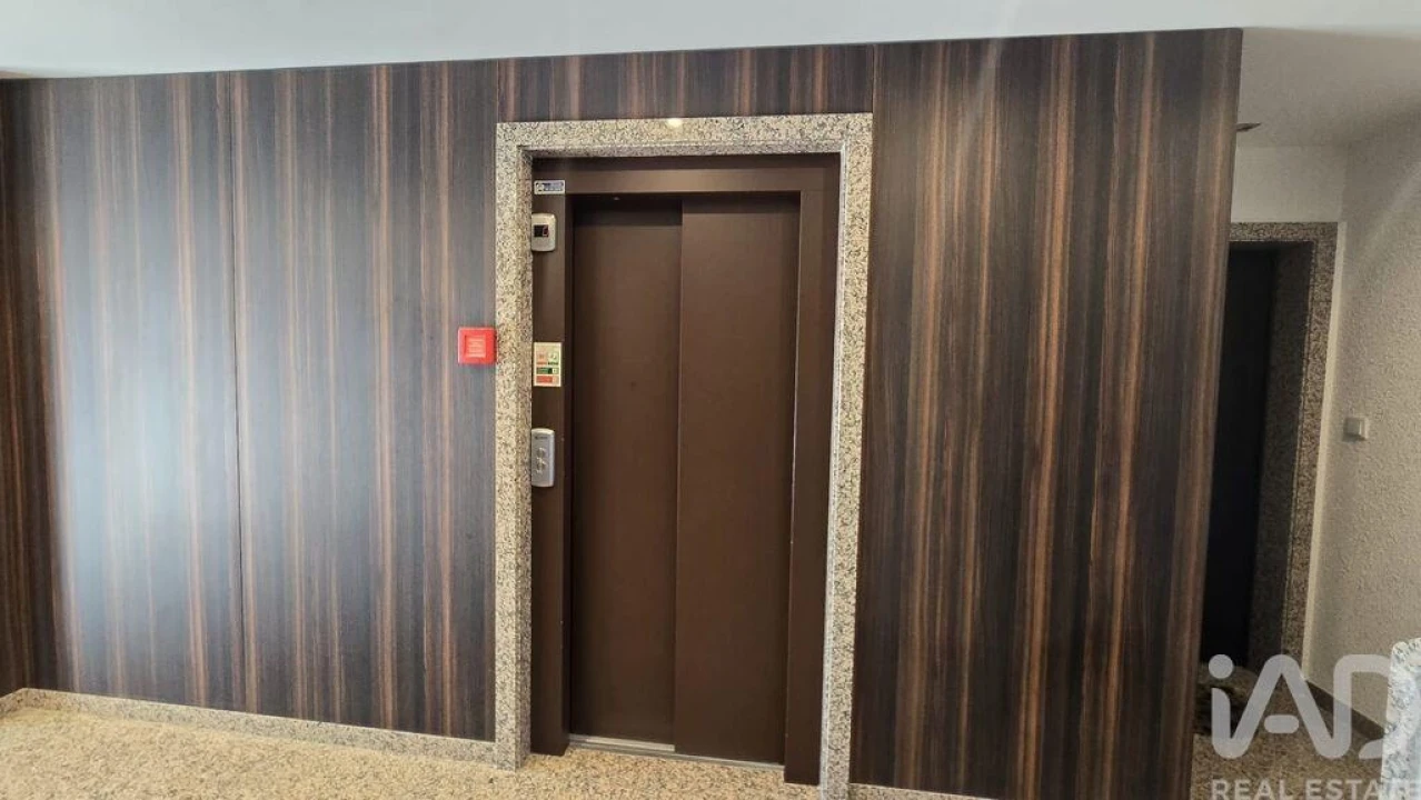 Apartamento T2 para Venda em Vialonga Foto 25