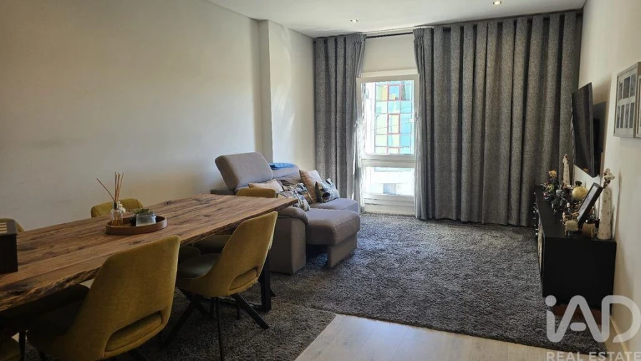 Apartamento T2 para Venda em Vialonga Foto 4