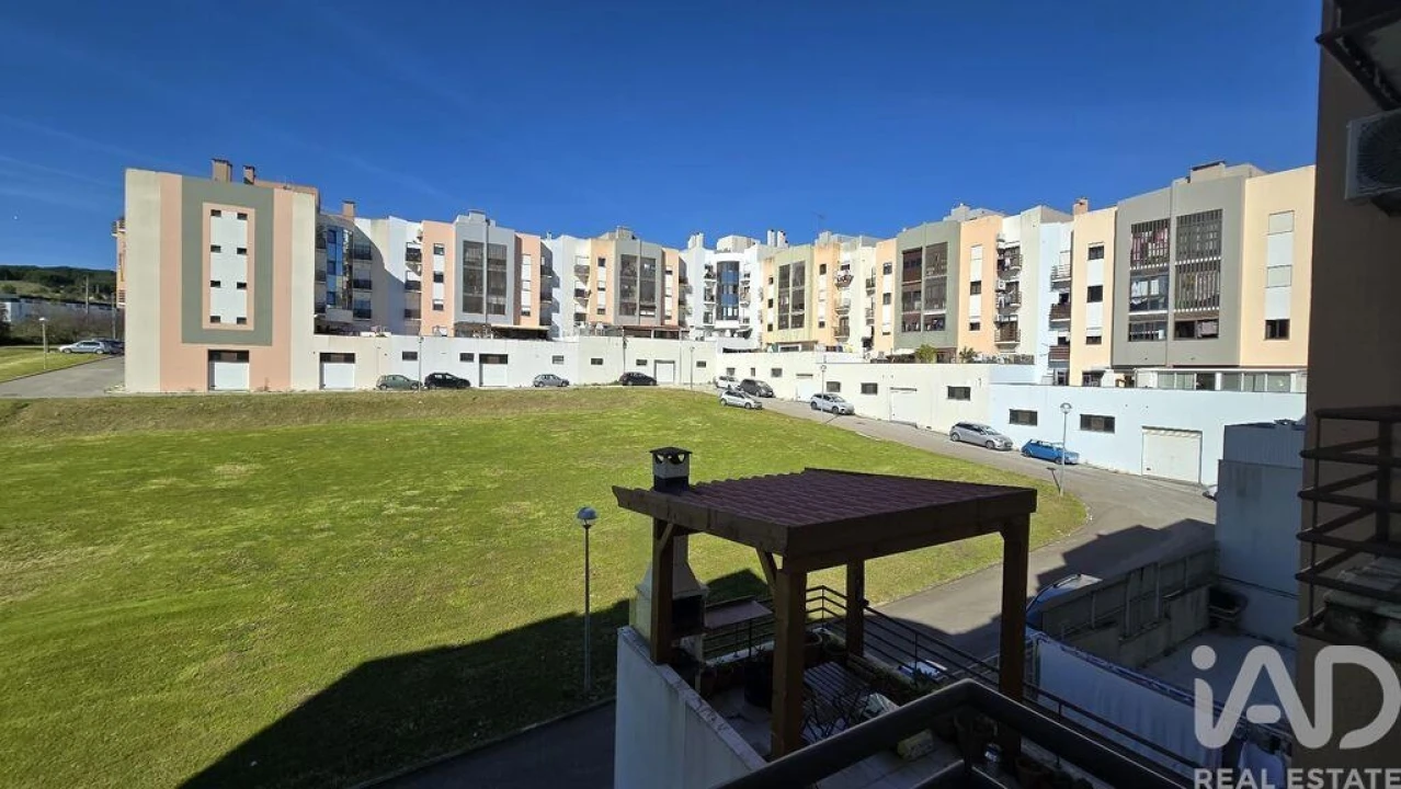 Apartamento T2 para Venda em Vialonga Foto 8