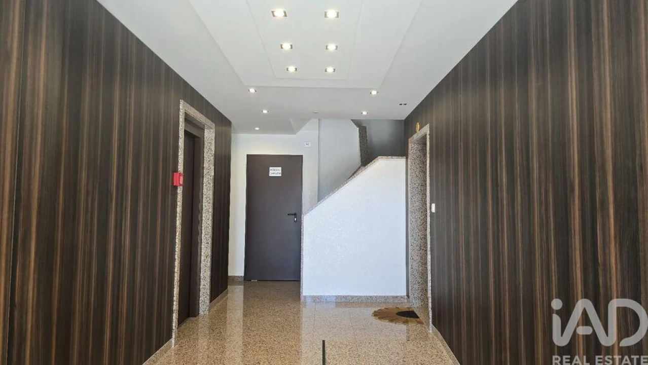 Apartamento T2 para Venda em Vialonga Foto 26