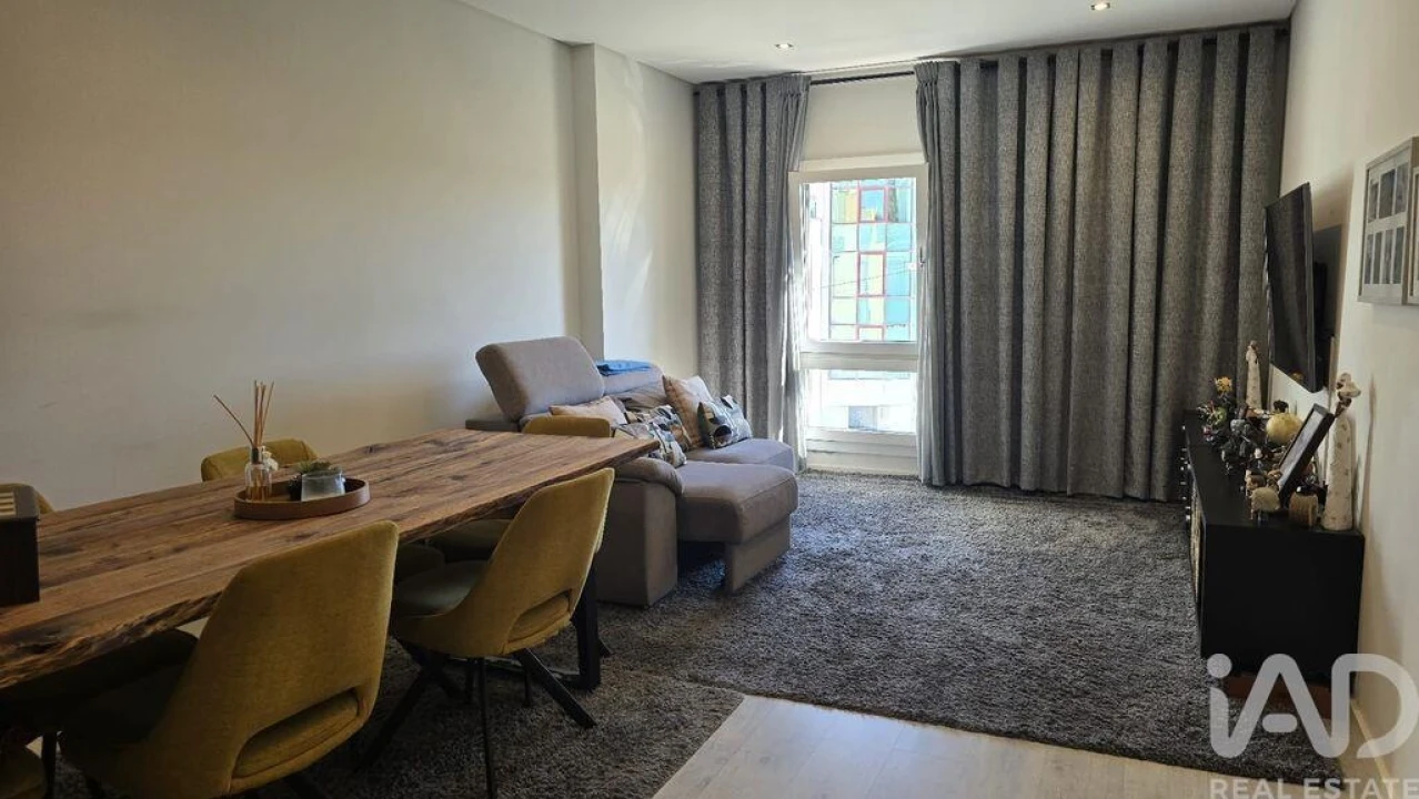 Apartamento T2 para Venda em Vialonga Foto 4