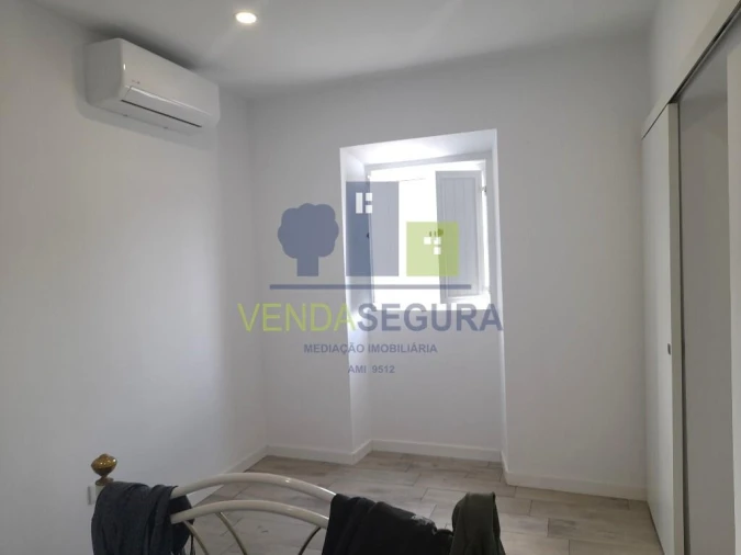 Moradia T2 para Venda em Selmes Foto 7